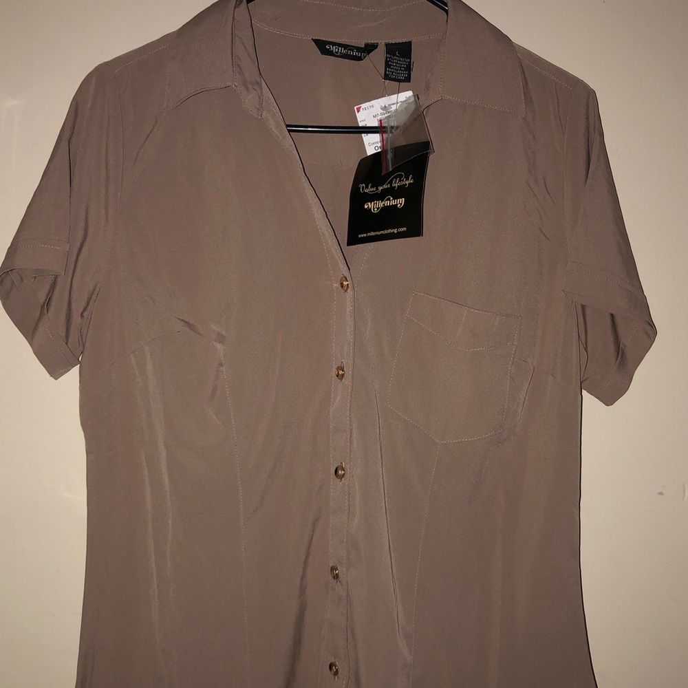 Short sleeve top